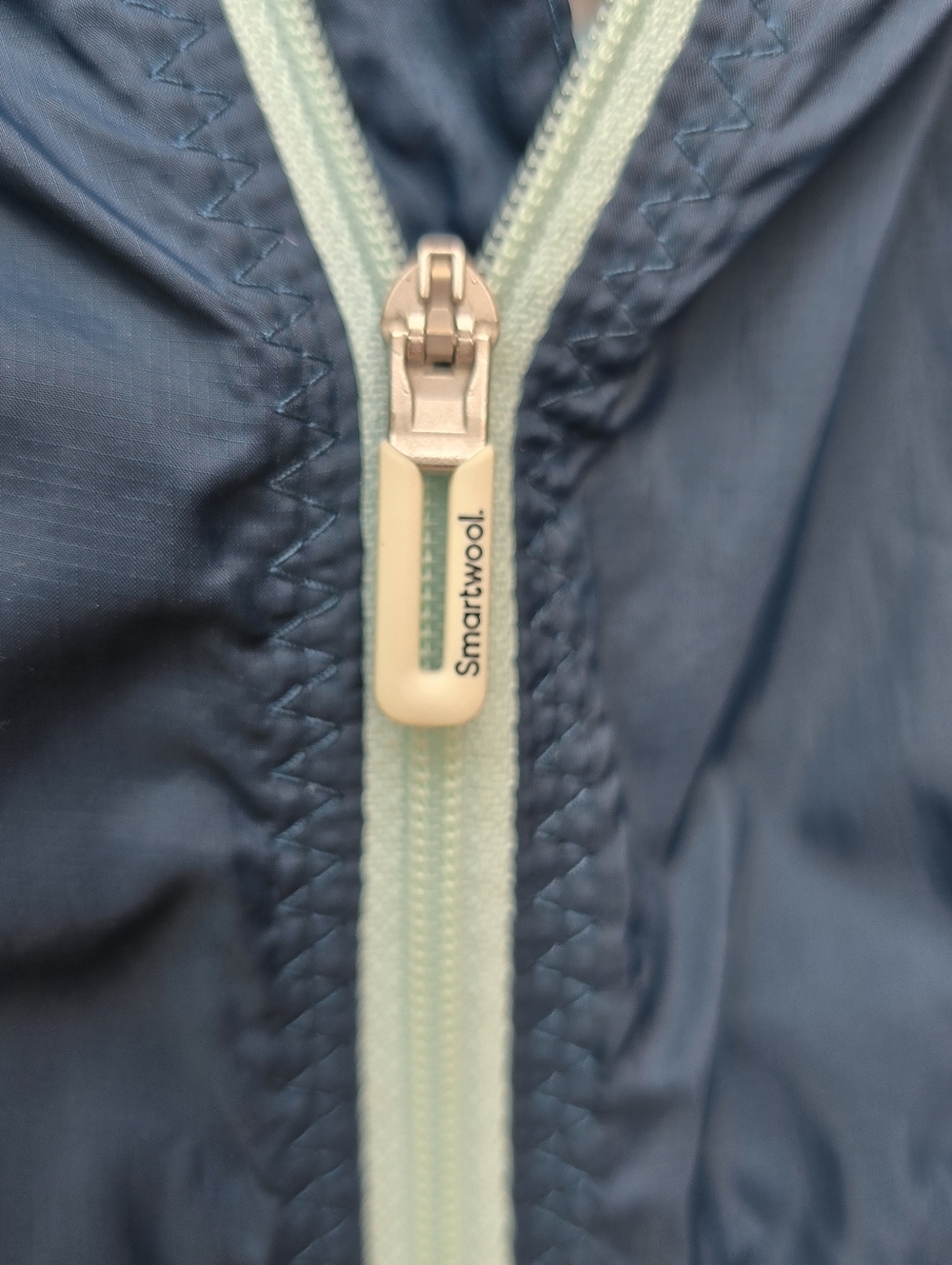 Smartwool Women’s Active Ultralite Hooded Windbreaker Jacket Full Zip XS - Picture 7 of 9
